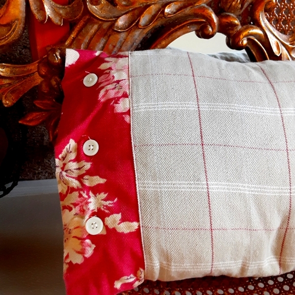 NAUTICA, Floral & Check, Cotton Cover w Buttons, Grey Down & Feather Thro Pillow - Picture 2 of 6